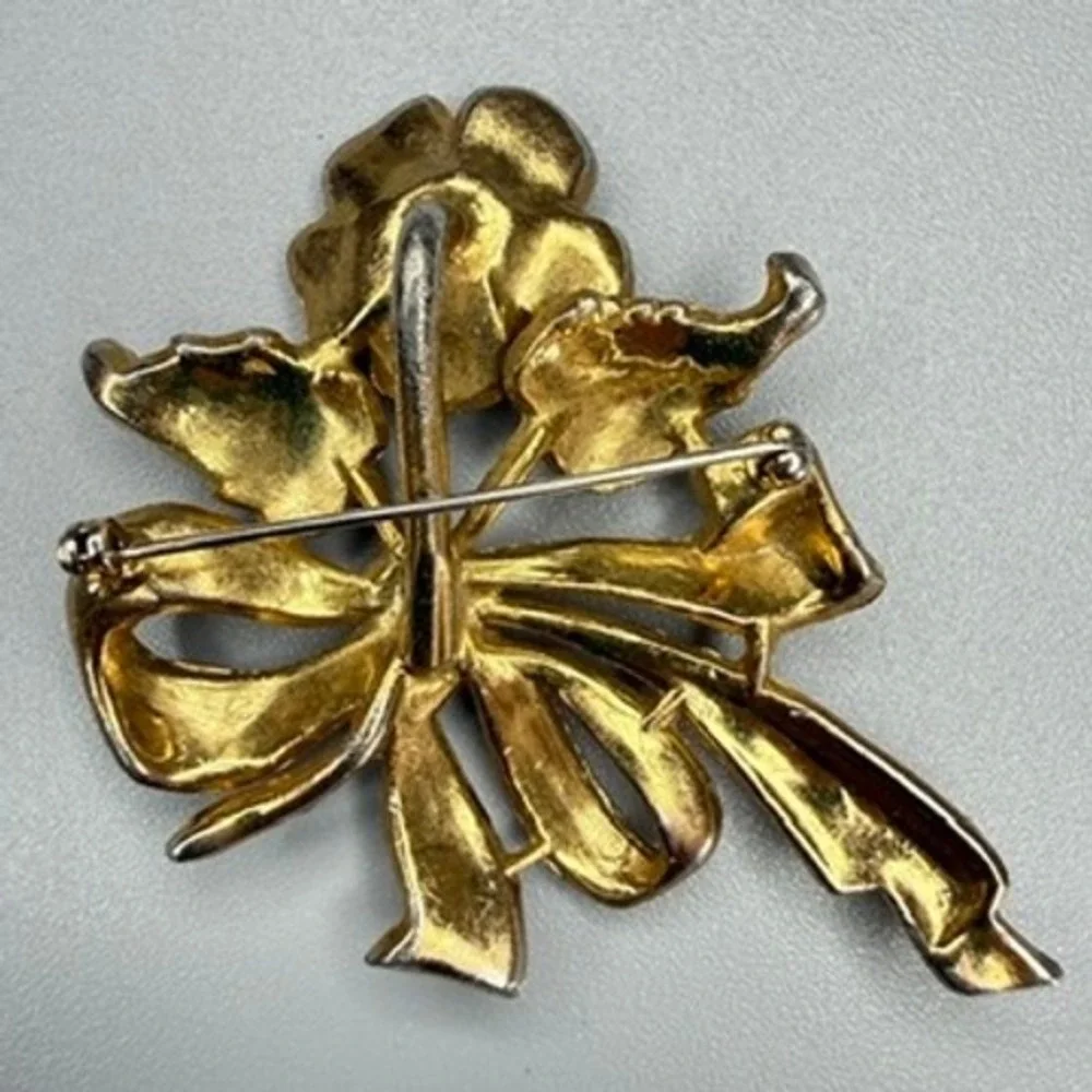 Vintage Gold Tone Pot Metal Rhinestone Flower Brooch c. 1930s 2